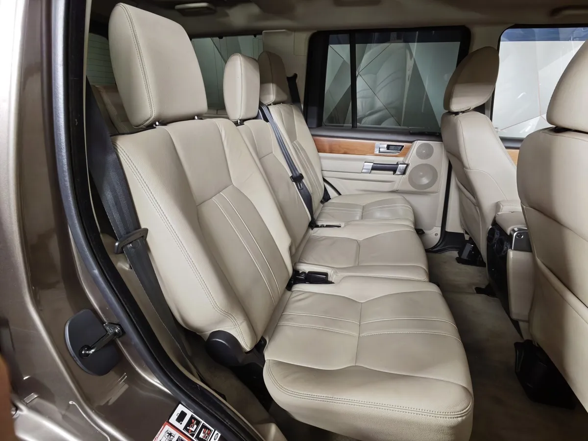 Land Rover Discovery 3.0 TD AT (245 л.с.) SE Коричневый в АВИЛОН. Слайд №15