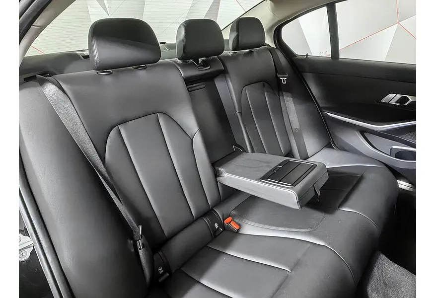 BMW 3 серия 320i Steptronic (184 л.с.) Sport Line Черный в АВИЛОН. Слайд №14