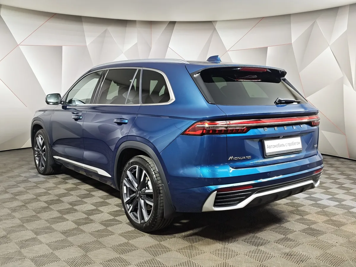 Geely Monjaro 2.0T 8AT 4WD (238 л.с.) Exclusive LE Синий в АВИЛОН. Слайд №4