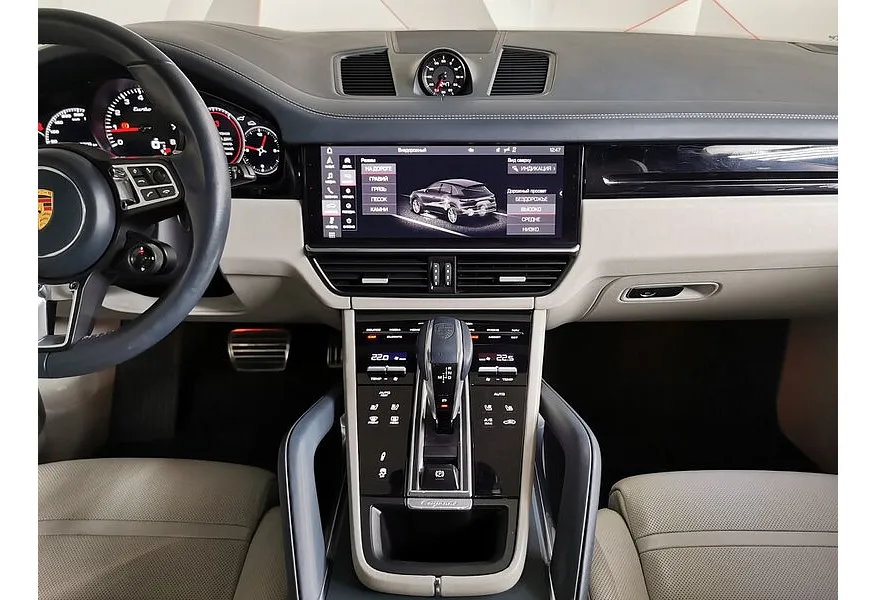 Porsche Cayenne Turbo 4.0 Tiptronic AWD (550 л.с.) Черный в АВИЛОН. Слайд №15