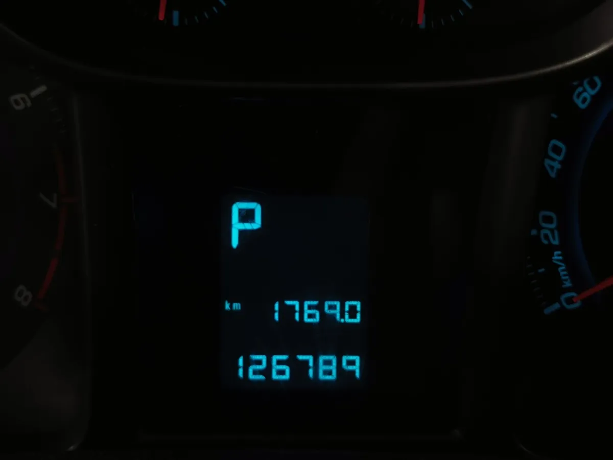 Chevrolet Orlando 1.8 AT (141 л.с.) Серый в АВИЛОН. Слайд №17