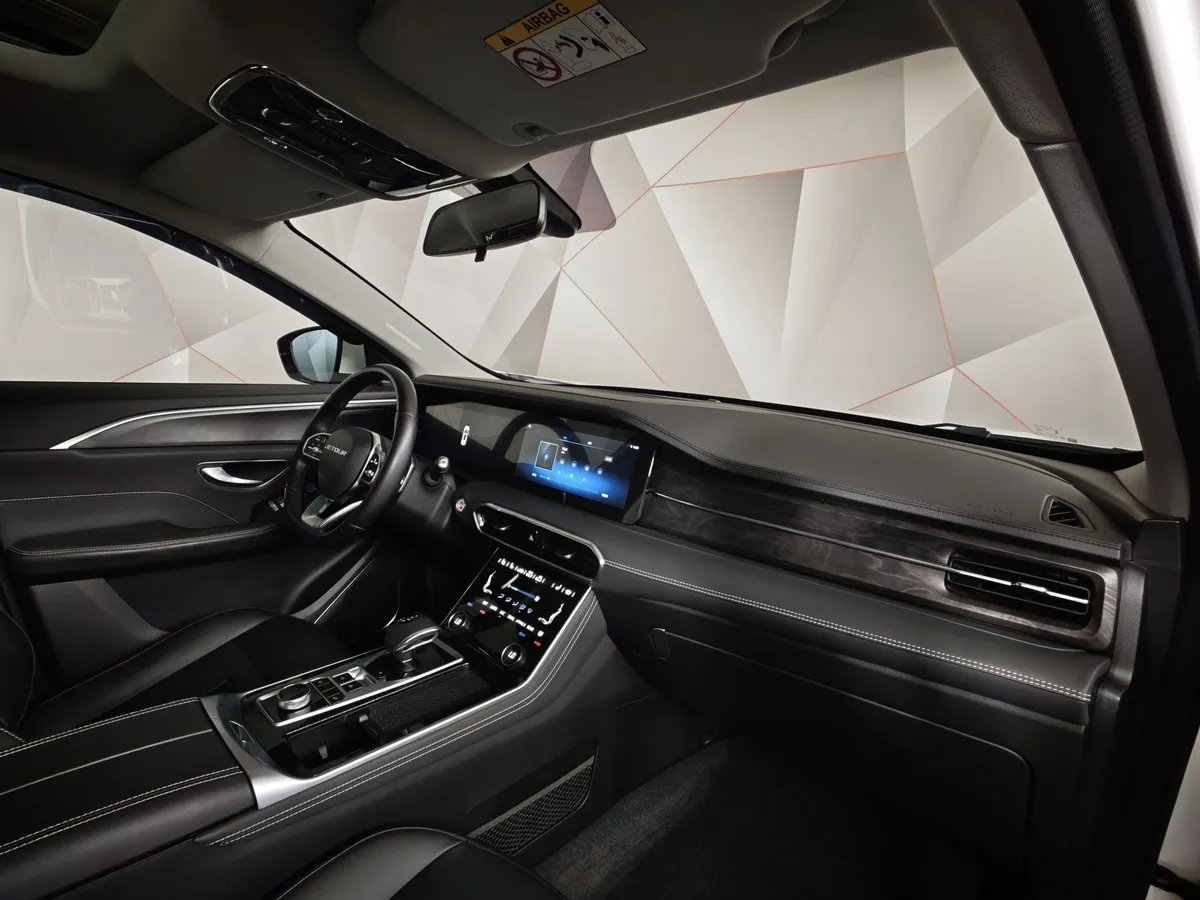 JETOUR X90 Plus 1.6T 7DCT 2WD (190 л.с.) Luxury Белый в АВИЛОН. Слайд №12