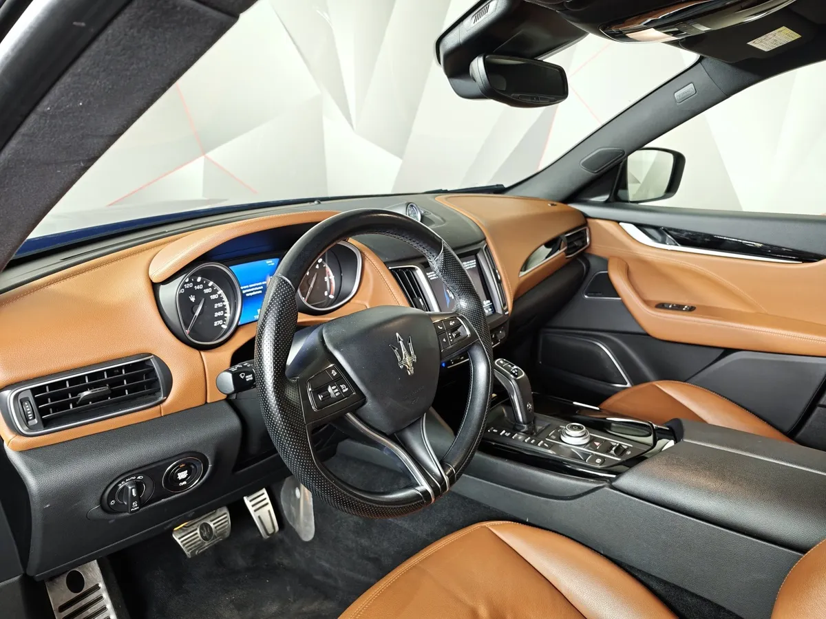 Maserati Levante Diesel 3.0 V6 AT (275 л.с.) Gransport Черный в АВИЛОН. Слайд №18