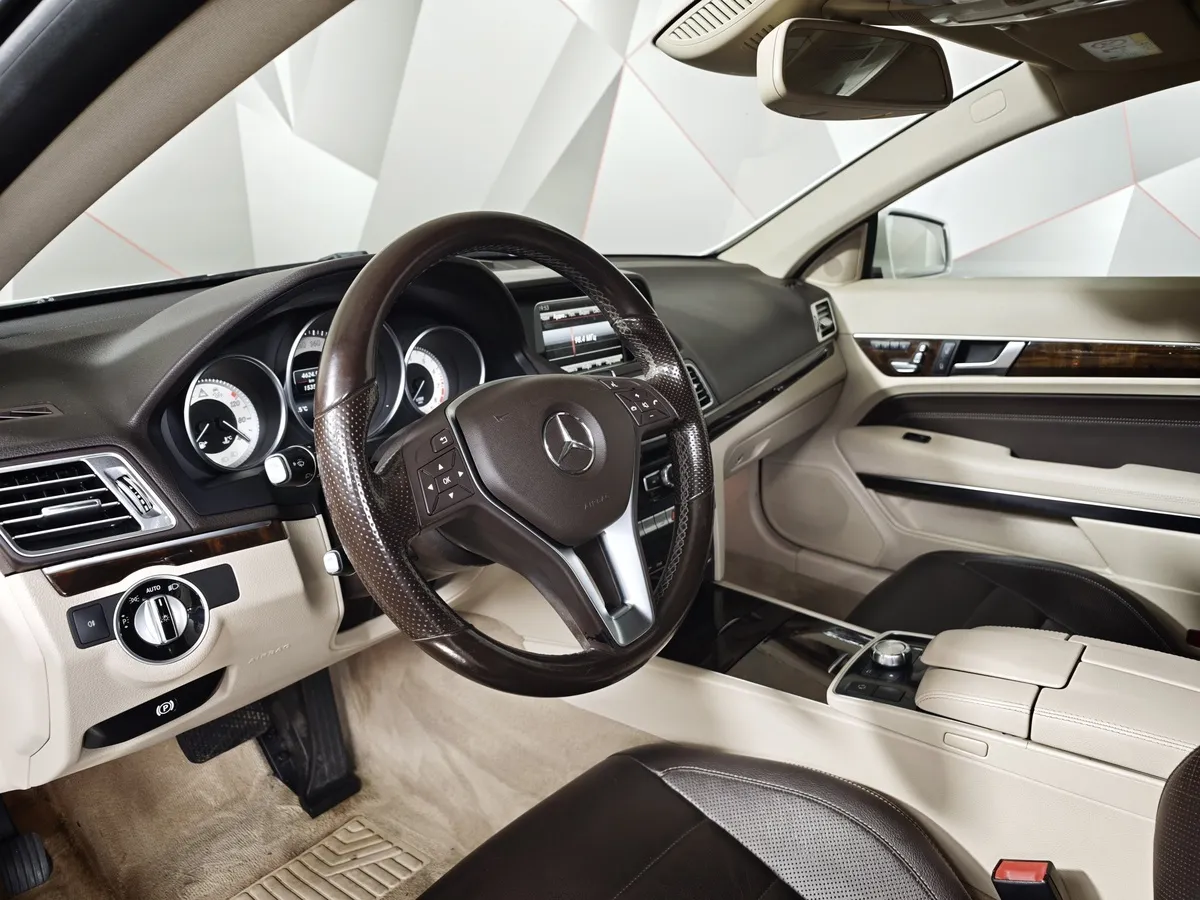 Mercedes-Benz E-Класс E 350 4MATIC 7G-Tronic Plus (272 л.с.) Белый в АВИЛОН. Слайд №17