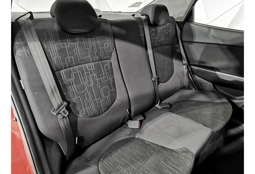 Kia Rio 1.6 AT (123 л.с.) Красный в АВИЛОН. Слайд №12