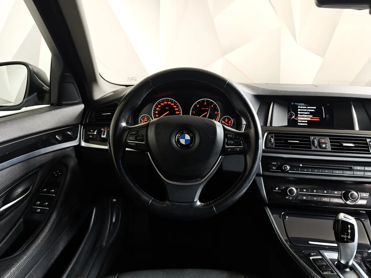 BMW 5 серия 520d Steptronic (190 л.с.) Черный в АВИЛОН. Слайд №15