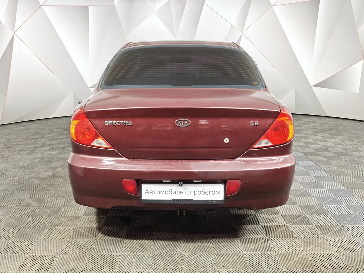 Kia Spectra 1.6 MT (101 л.с.) Красный в АВИЛОН. Слайд №8