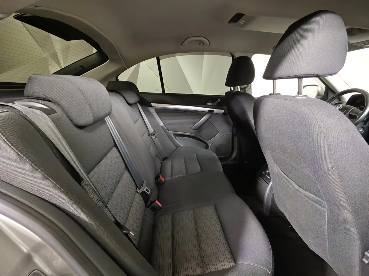 Skoda Octavia 1.6 Tiptronic (102 л.с.) Серый в АВИЛОН. Слайд №13