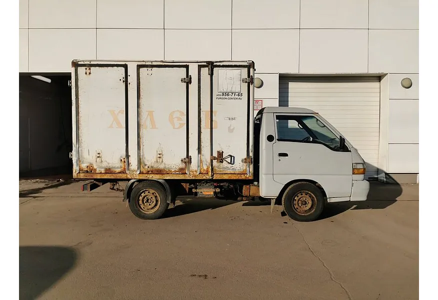 Hyundai Porter 2.5d MT (80 л.с.) Серебристый в АВИЛОН. Слайд №6