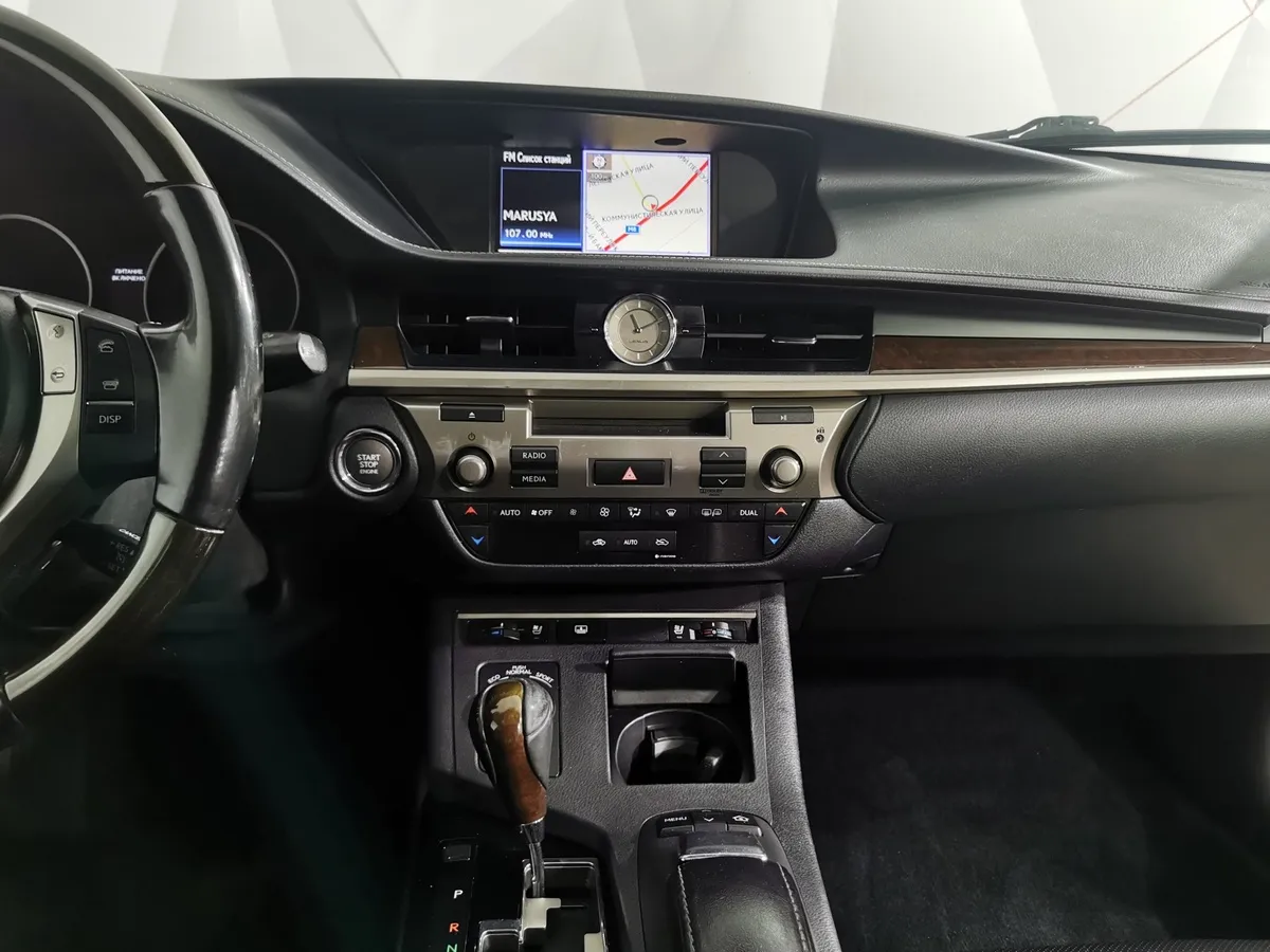 Lexus ES 250 AT (184 л.с.) Comfort Черный в АВИЛОН. Слайд №14