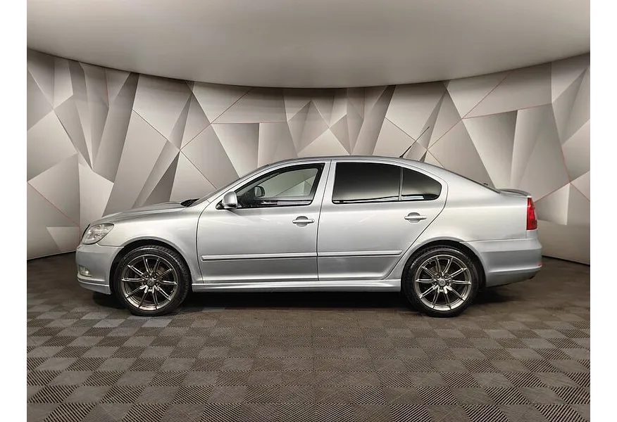 АВИЛОН - Skoda Octavia 1.8 TSI AT (152 л.с.) Серый - slide 2