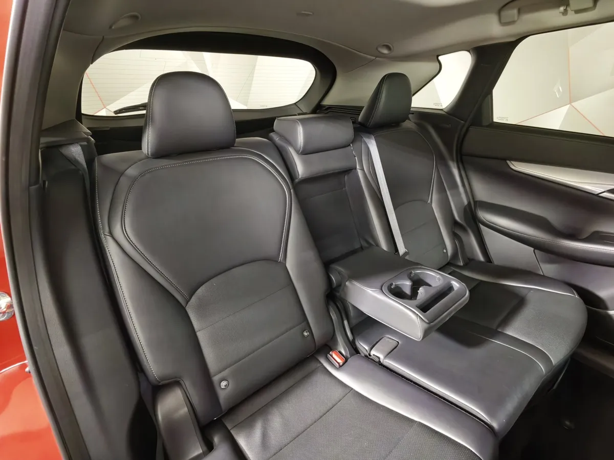 Infiniti QX50 2.0 VC-T CVT AWD (249 л.с.) Красный в АВИЛОН. Слайд №16