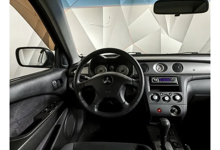 Mitsubishi Outlander 2.4 AT 4WD (160 л.с.) Черный в АВИЛОН. Слайд №18