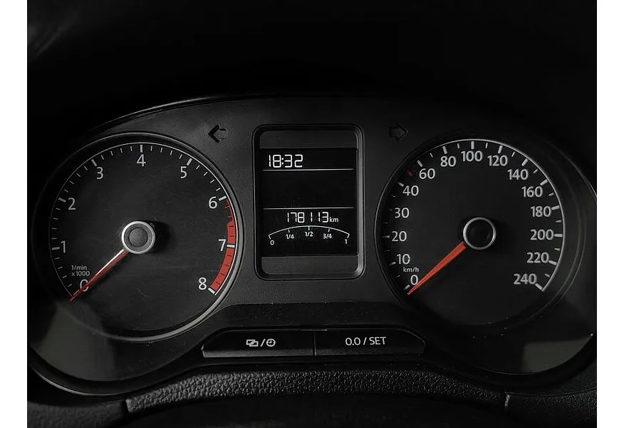 АВИЛОН - Volkswagen Polo 1.6 Tiptronic (105 л.с.) Comfortline Белый - slide 14