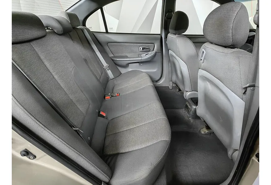 Hyundai Elantra 1.6 MT (105 л.с.) Бежевый в АВИЛОН. Слайд №14