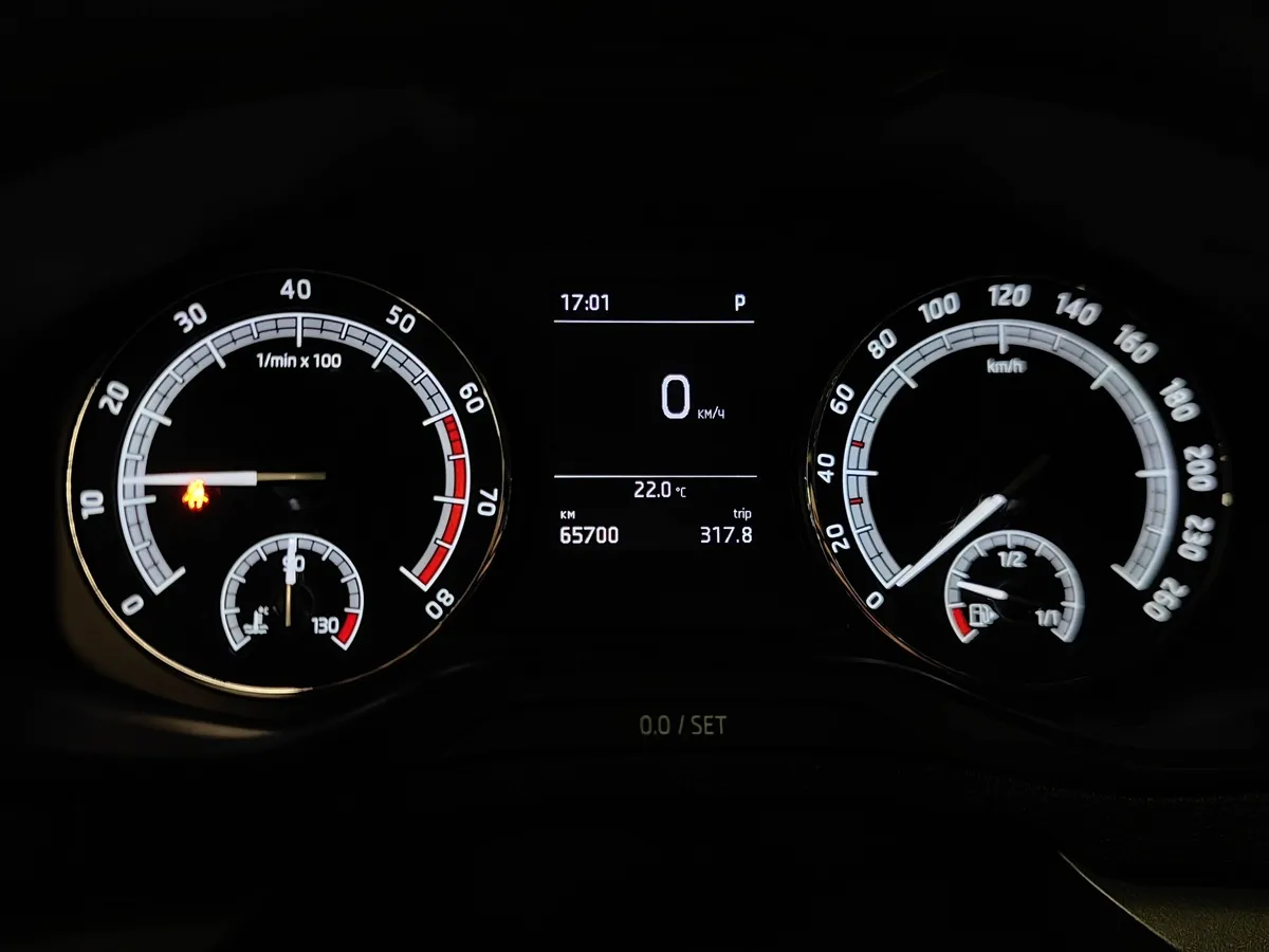 Skoda Karoq 1.4 AMT AWD (150 л.с.) Ambition Белый в АВИЛОН. Слайд №18