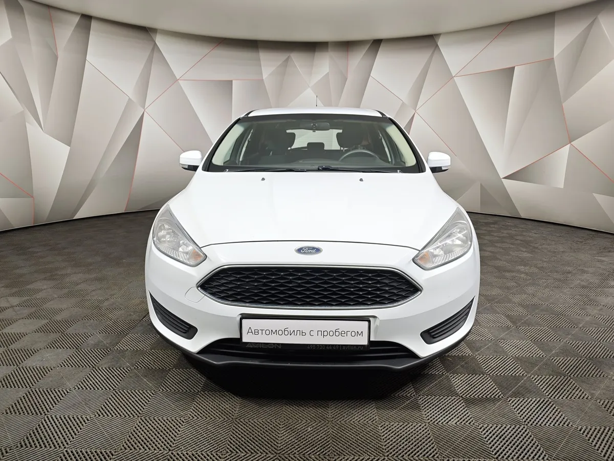 Ford Focus 1.6 MT (105 л.с.) Trend Белый в АВИЛОН. Слайд №7