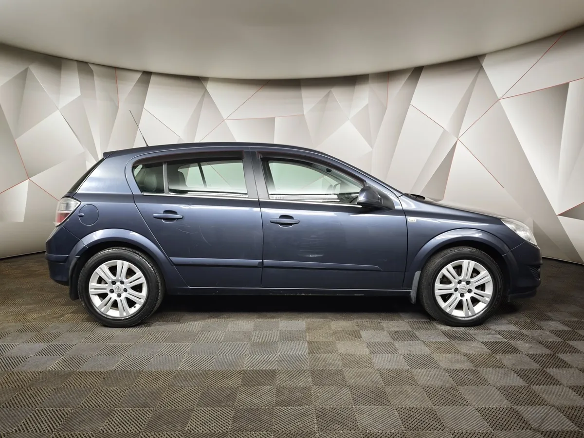 Opel Astra 1.8 AT (140 л.с.) Синий в АВИЛОН. Слайд №6