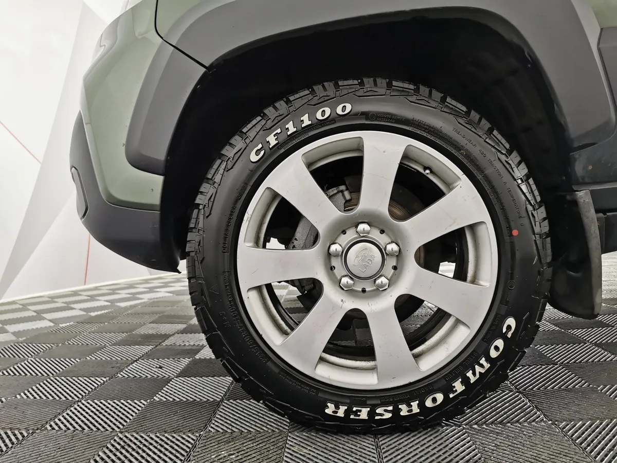 ВАЗ (Lada) Niva 1.7 MT 4WD (80 л.с.) Black Зеленый в АВИЛОН. Слайд №9