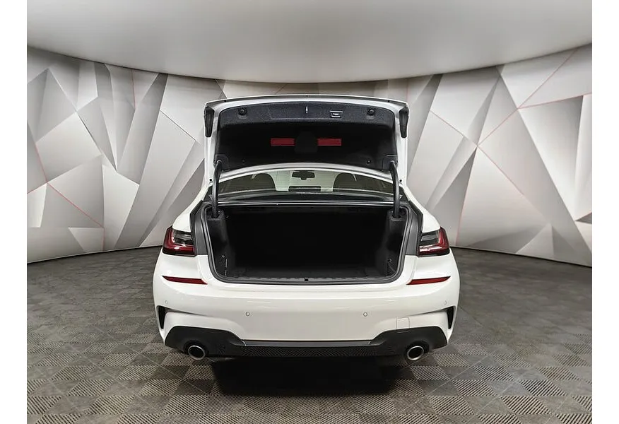 BMW 3 серия 320i xDrive (184 л.с.) M Sport Pro Белый в АВИЛОН. Слайд №9