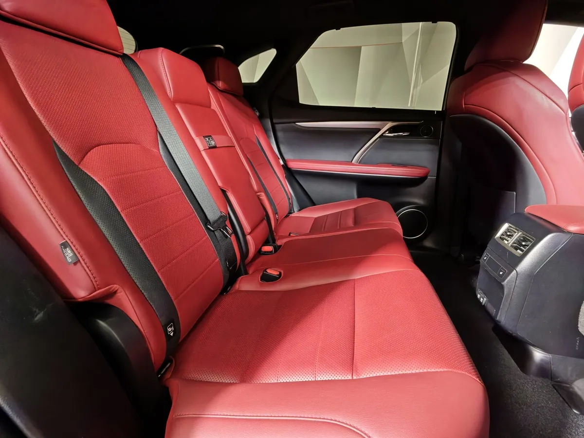 Lexus RX 350 AT AWD (300 л.с.) Luxury Черный в АВИЛОН. Слайд №16