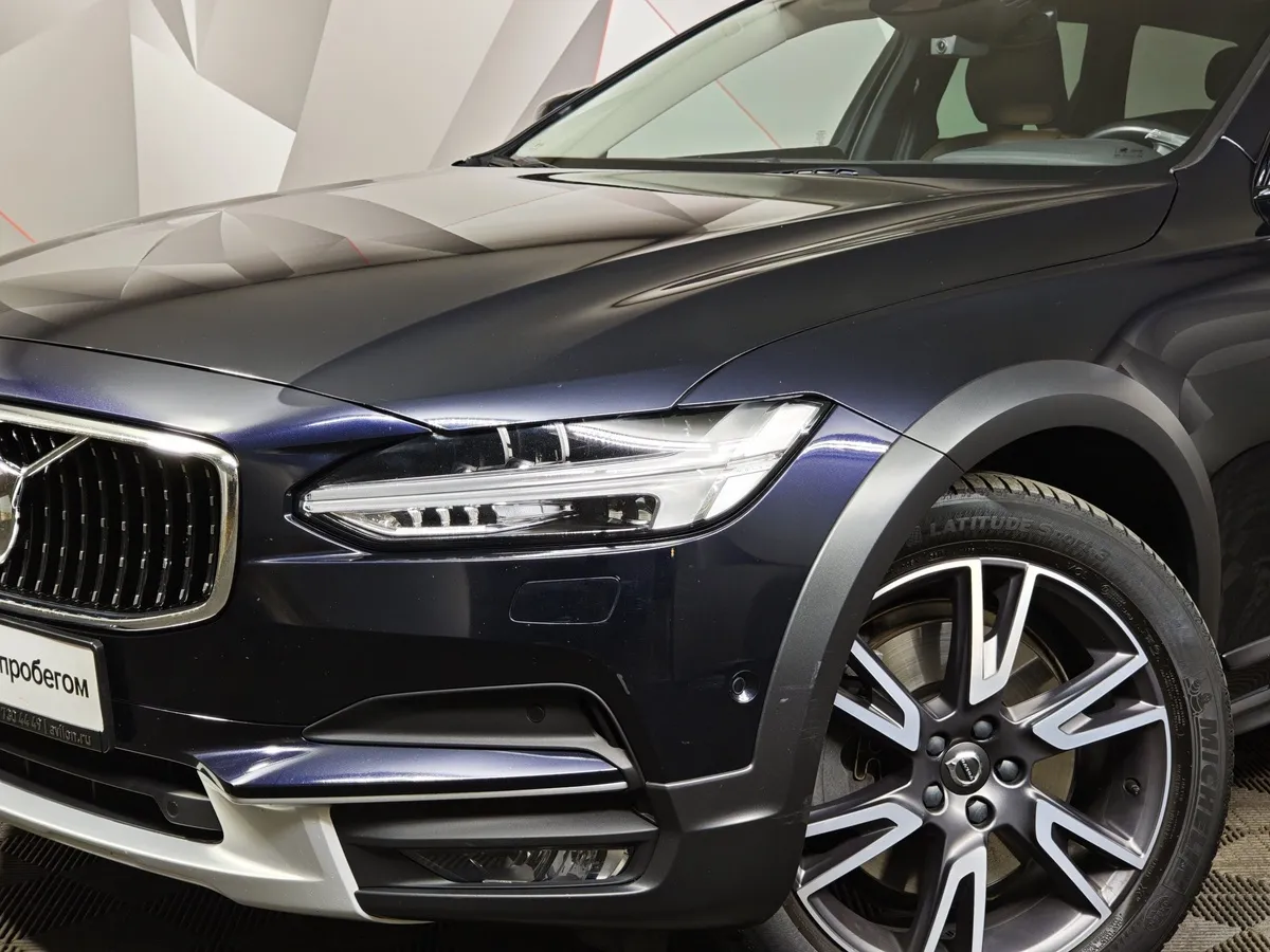 Volvo V90 Cross Country 2.0 T5 Drive-E AT AWD (249 л.с.) Plus Синий в АВИЛОН. Слайд №10