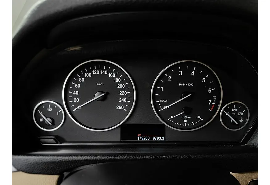 BMW 3 серия 320i xDrive AT (184 л.с.) Коричневый в АВИЛОН. Слайд №13