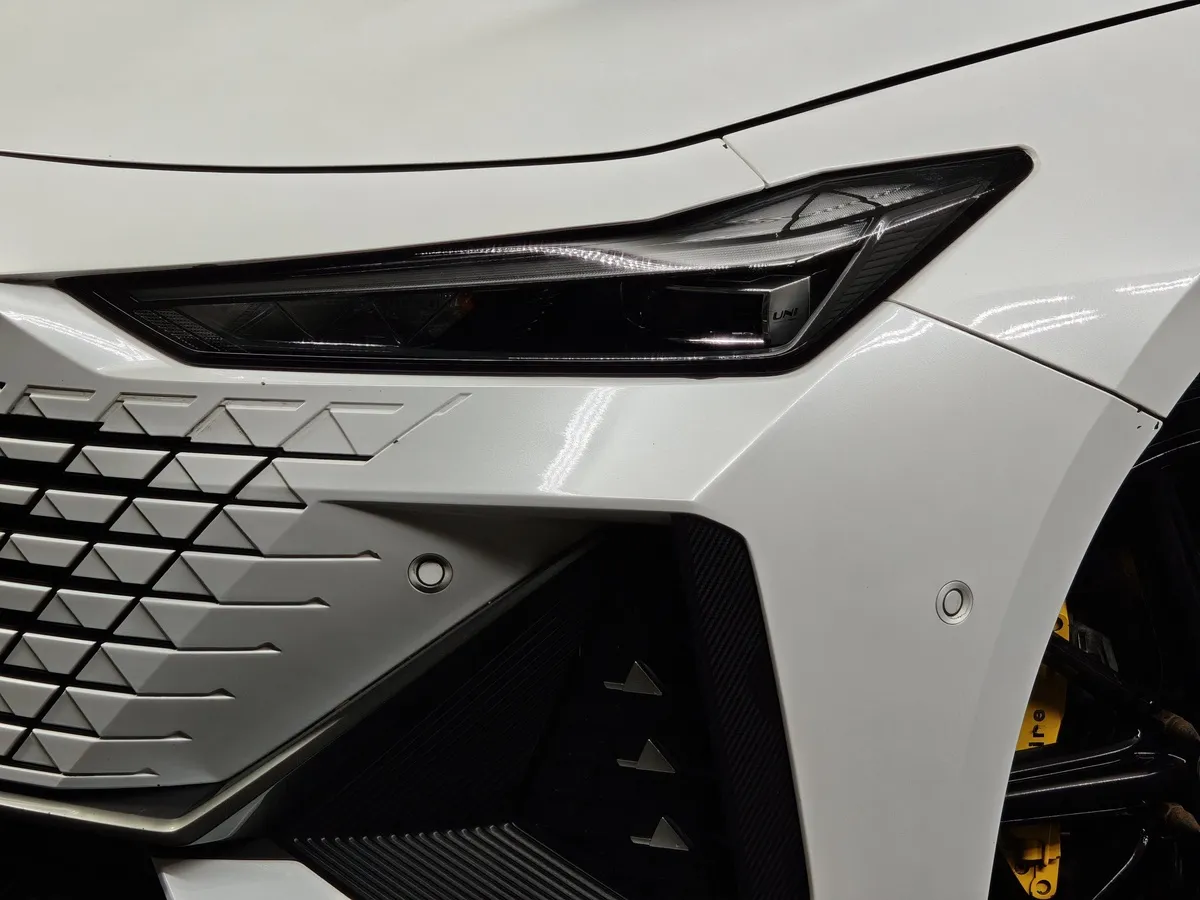 Changan UNI-V 1.5 AMT (181 л.с.) Tech Белый в АВИЛОН. Слайд №10
