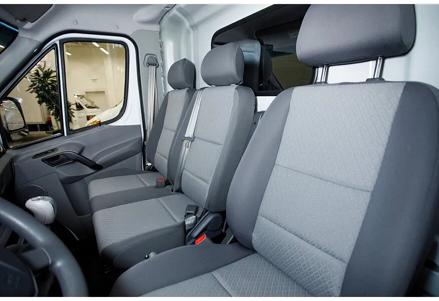 Sollers Atlant VAN 2.7D MT RWD SRW (150 л.с.) L2H1 3.5T Серебристый в АВИЛОН. Слайд №9