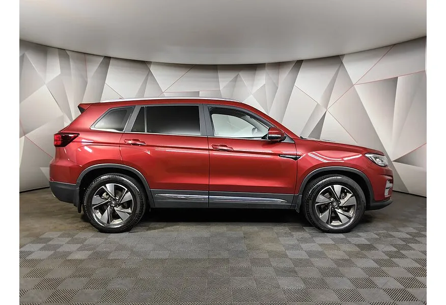 АВИЛОН - Changan CS75 1.8 AT AWD (149 л.с.) Luxury Красный - slide 3