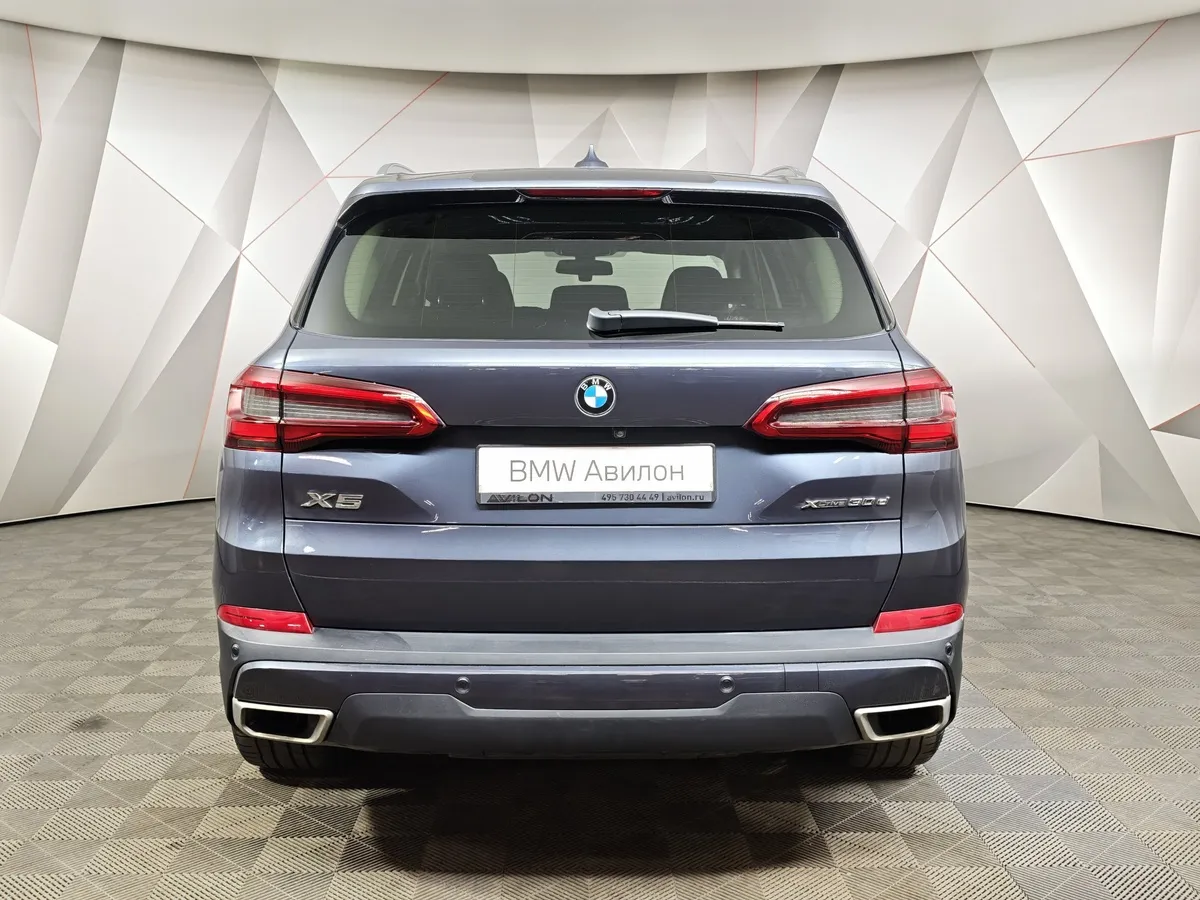 BMW X5 xDrive30d Steptronic (249 л.с.) Business Plus Серый в АВИЛОН. Слайд №4