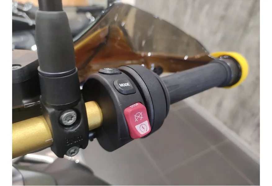 LIVE. Слайд №13