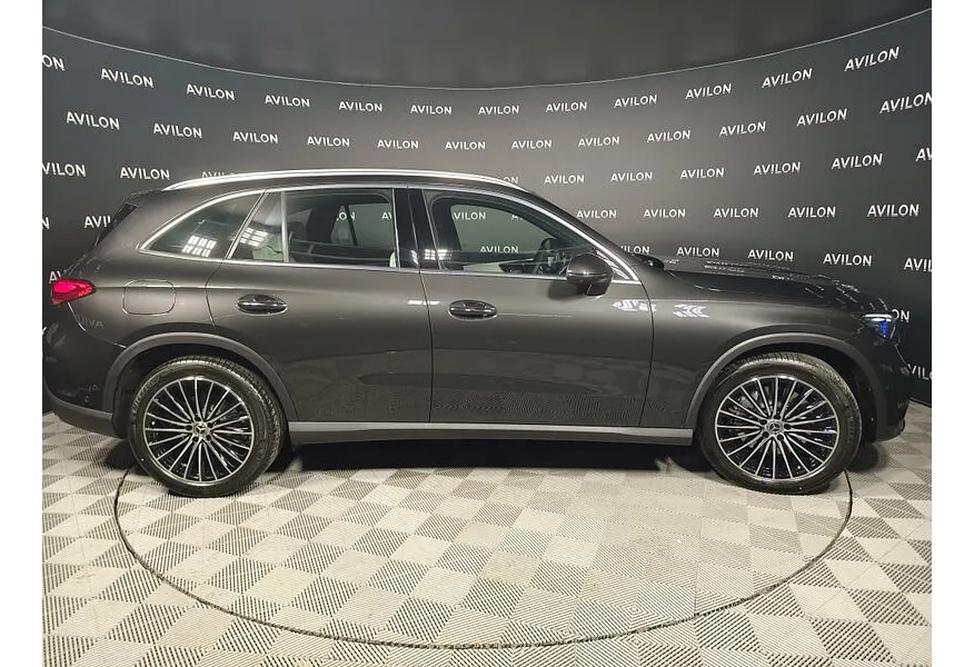 Mercedes-Benz GLC 300 4MATIC 9G-TRONIC (258 л.с.) Серый в АВИЛОН. Слайд №4