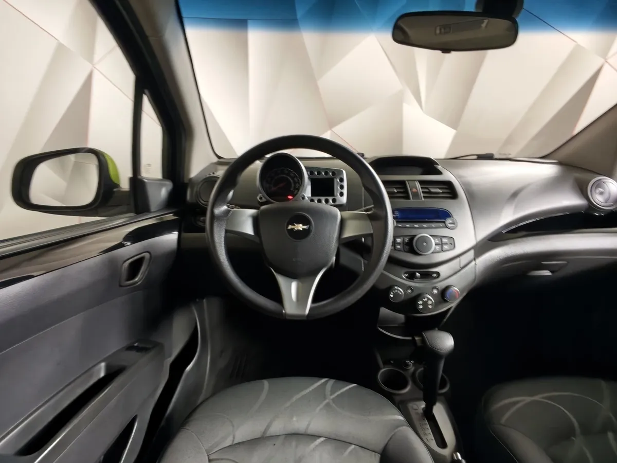 Chevrolet Spark 1.0 AT (68 л.с.) LS Зеленый в АВИЛОН. Слайд №19