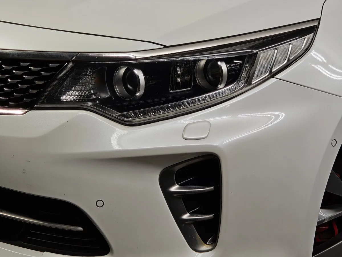 Kia Optima 2.0 T AT (245 л.с.) GT Белый в АВИЛОН. Слайд №10