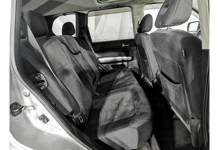 Nissan X-Trail 2.0 CVT AWD (141 л.с.) Серебристый в АВИЛОН. Слайд №17