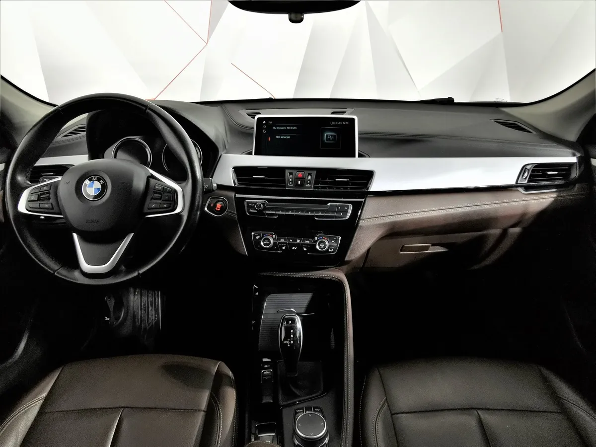BMW X2 18i sDrive AMT (140 л.с.) Advantage Синий в АВИЛОН. Слайд №11