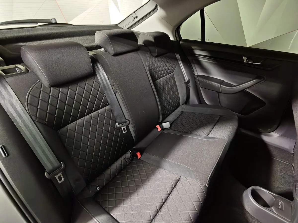 Skoda Rapid 1.4 DSG (125 л.с.) Ambition в АВИЛОН. Слайд №17
