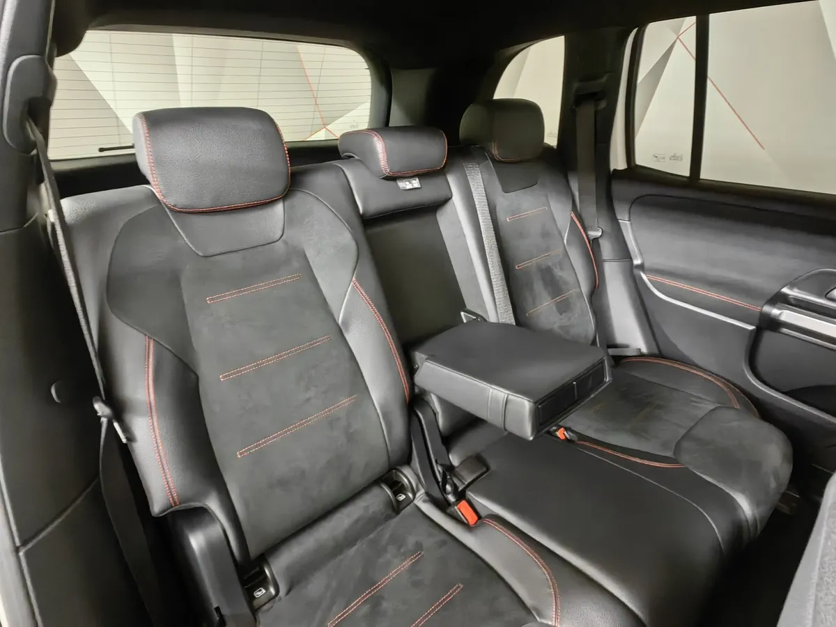 Mercedes-Benz GLB 200 8G-DCT 4MATIC (150 л.с.) Sport Белый в АВИЛОН. Слайд №17