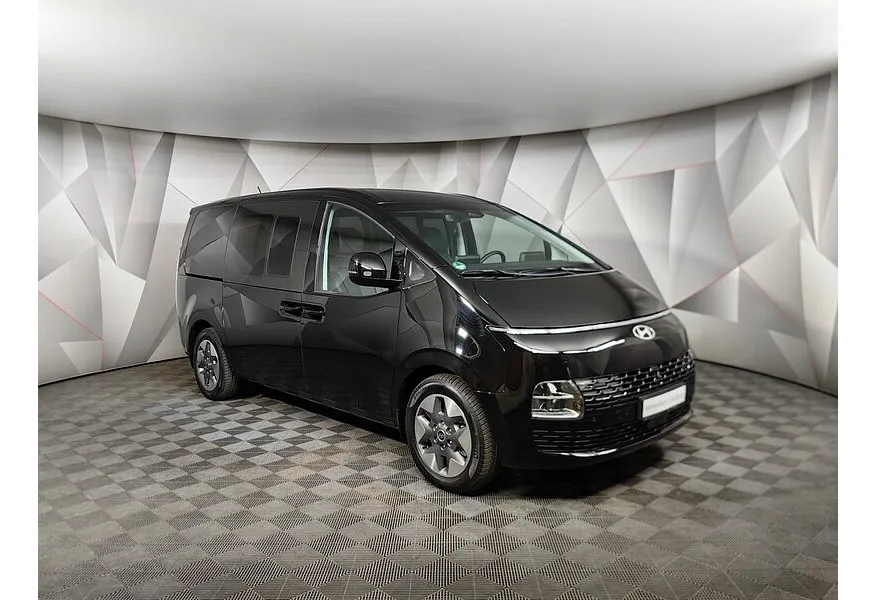 Hyundai Staria 1.6h 6AT 2WD (245 л.с.) Family Черный в АВИЛОН. Слайд №3