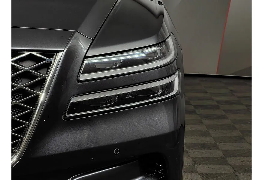 Genesis GV80 3.0D VGT 8AT 4WD (249 л.с.) Executive Серый в АВИЛОН. Слайд №10