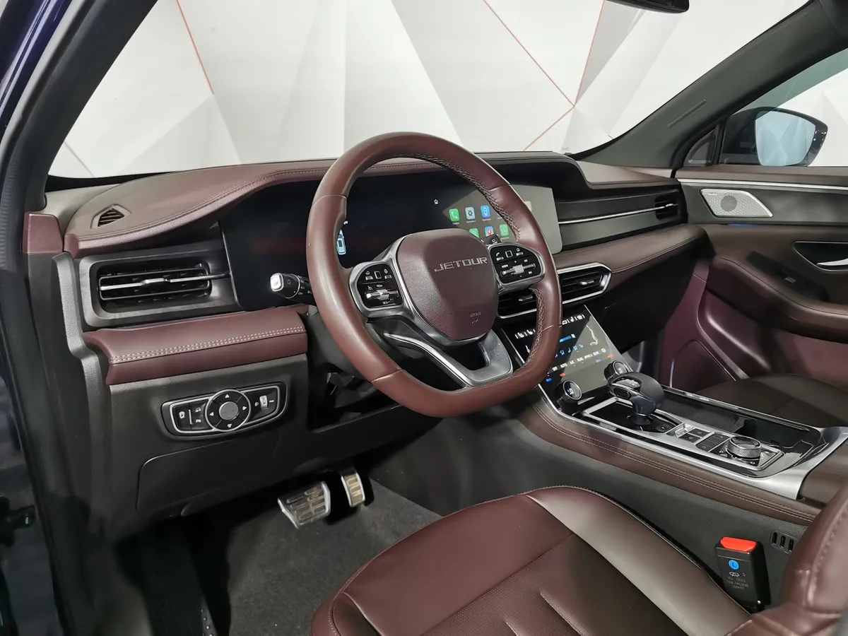 JETOUR X90 Plus 2.0T 7DCT 2WD (244 л.с.) Elite Синий в АВИЛОН. Слайд №18