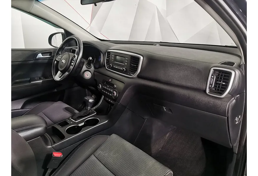 АВИЛОН - Kia Sportage 2.0 MPI AT 4WD (150 л.с.) Comfort Черный - slide 13