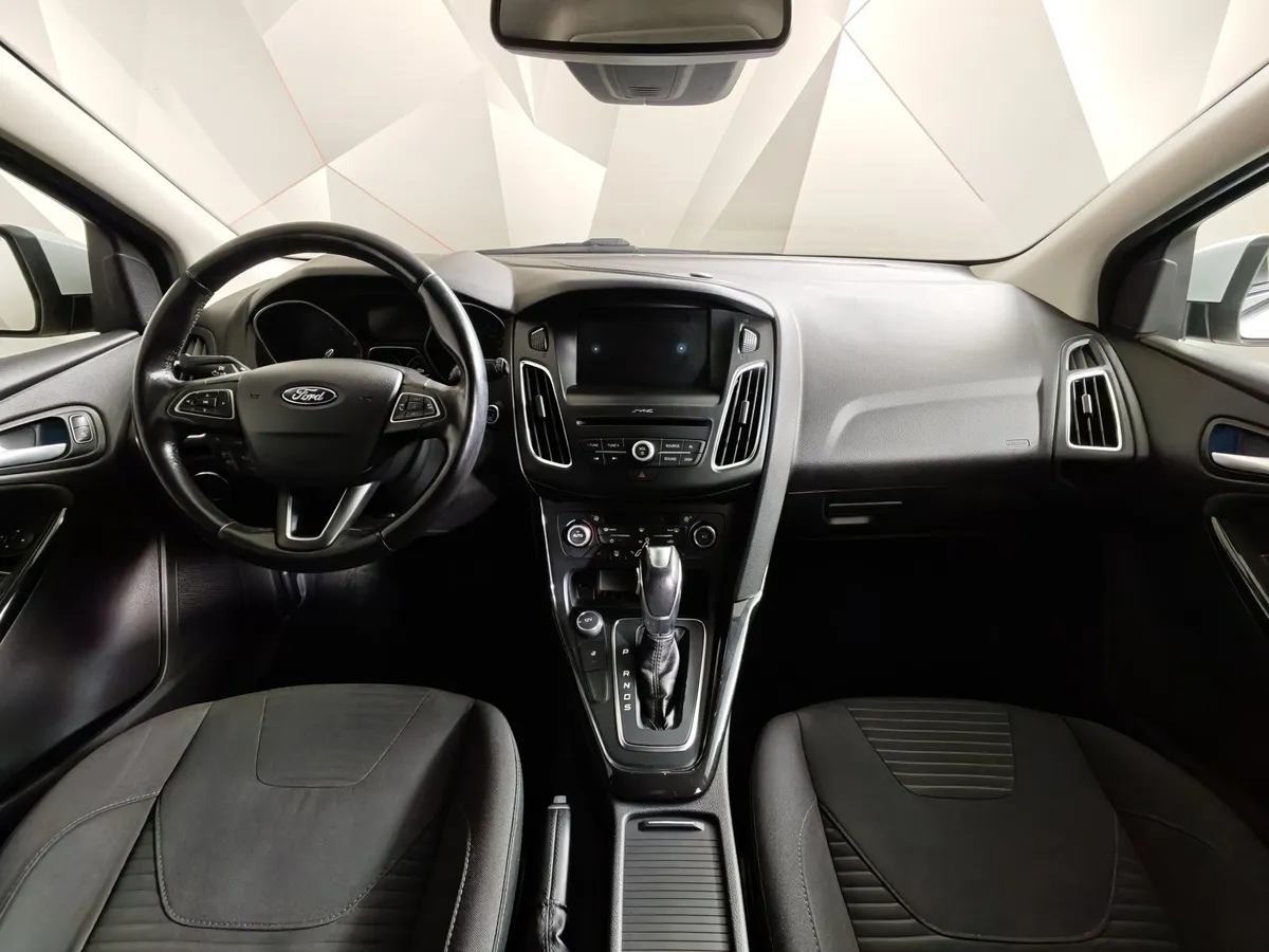 Ford Focus 1.5 EcoBoost AT (150 л.с.) Titanium Белый в АВИЛОН. Слайд №14