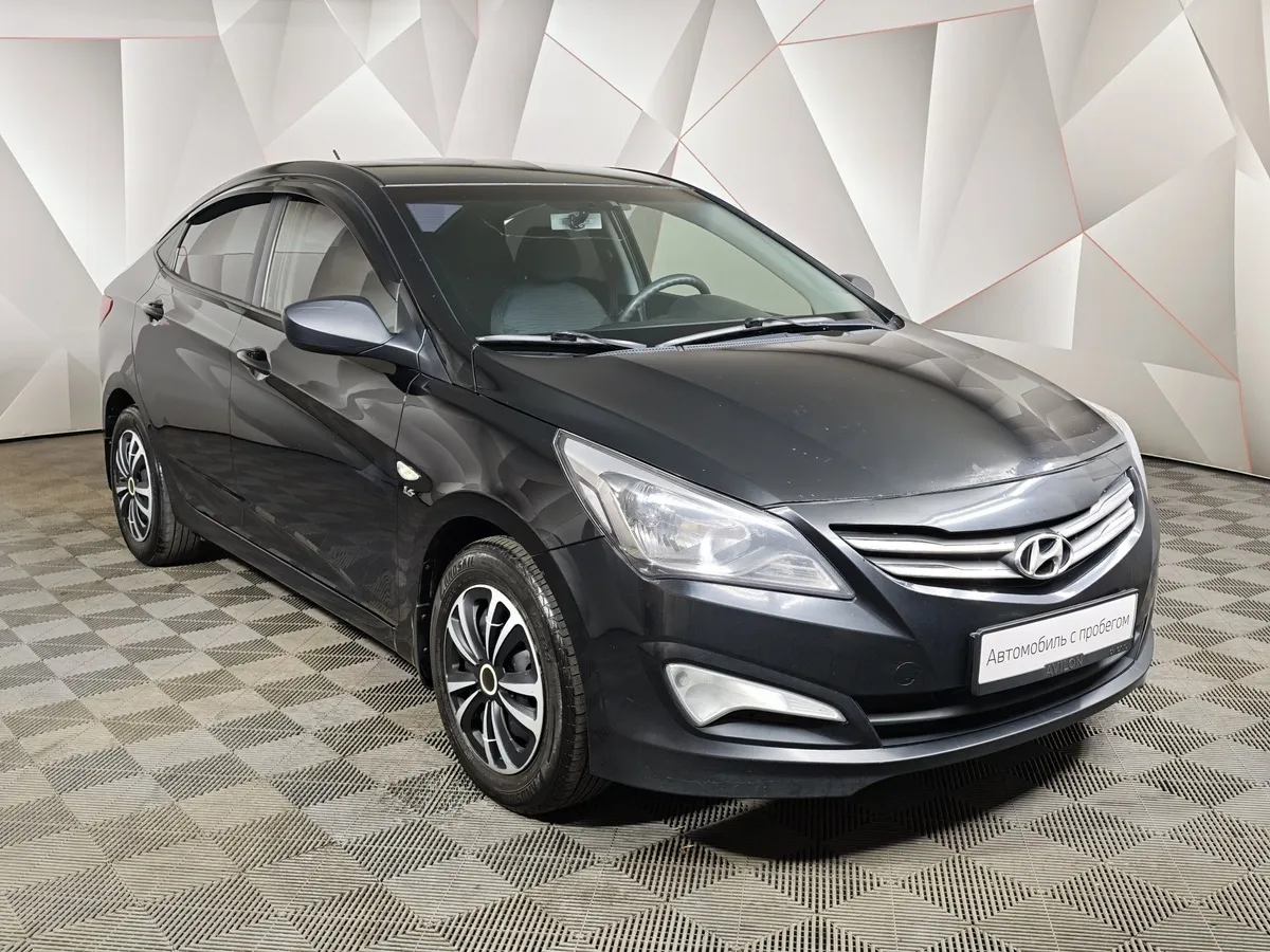 Hyundai Solaris 1.6 MT (123 л.с.) Comfort Черный в АВИЛОН. Слайд №3