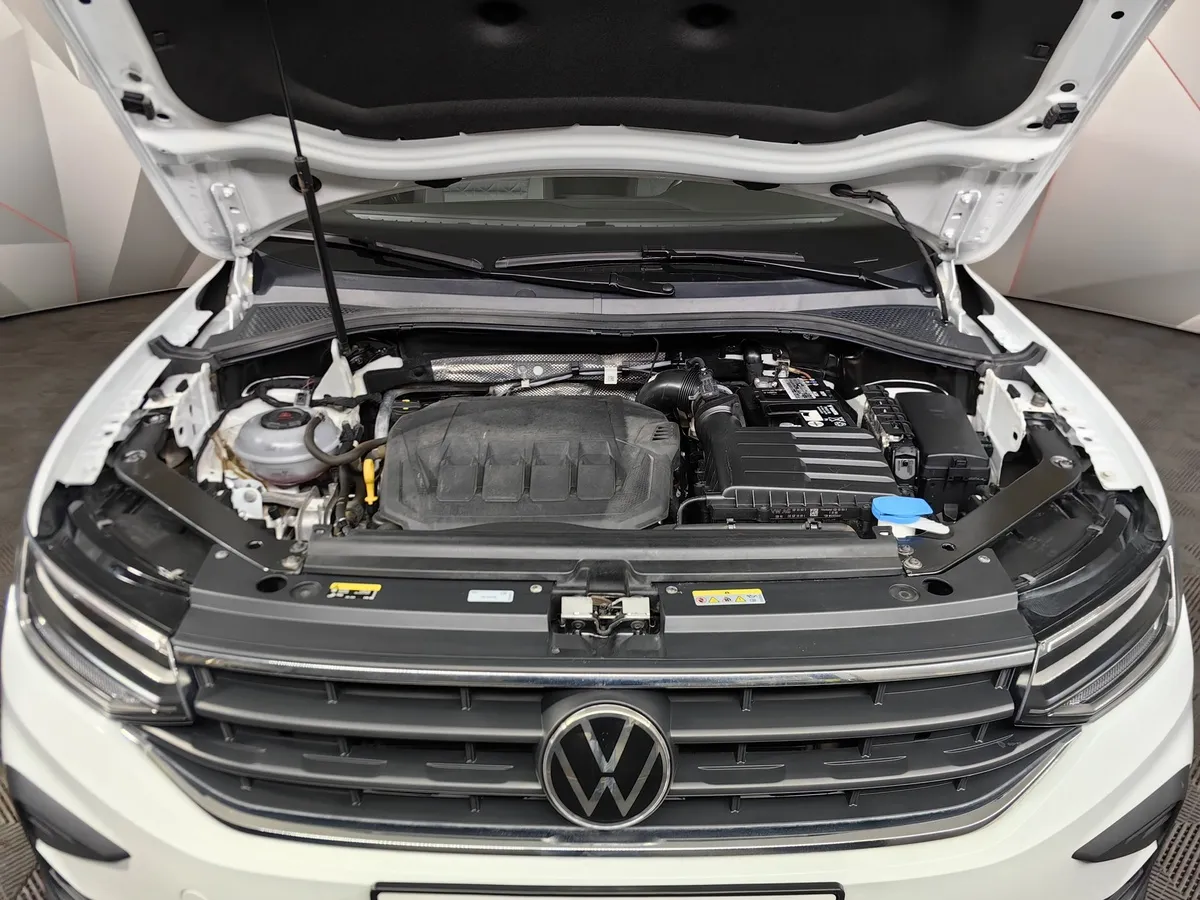 Volkswagen Tiguan 2.0 TSI 4Motion AT (180 л.с.) Status Белый в АВИЛОН. Слайд №11