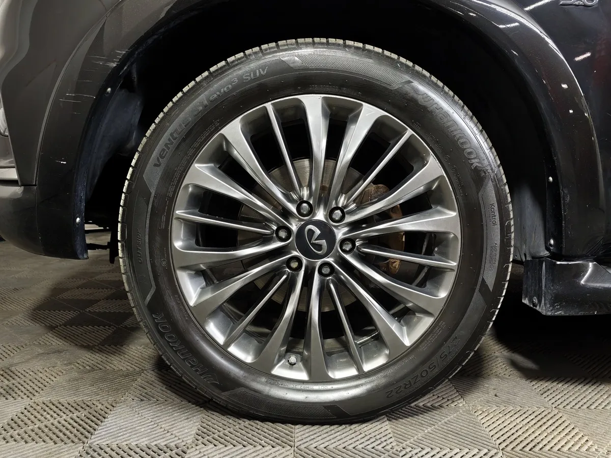 Infiniti QX80 5.6 АТ AWD (405 л.с.) Черный в АВИЛОН. Слайд №9