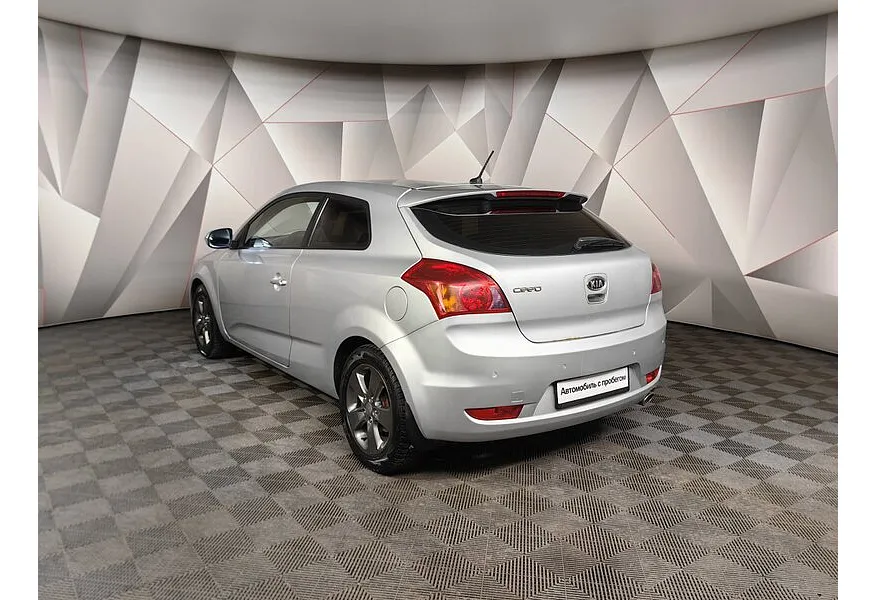 Kia Ceed 1.6 AT (122 л.с.) Серебристый в АВИЛОН. Слайд №4