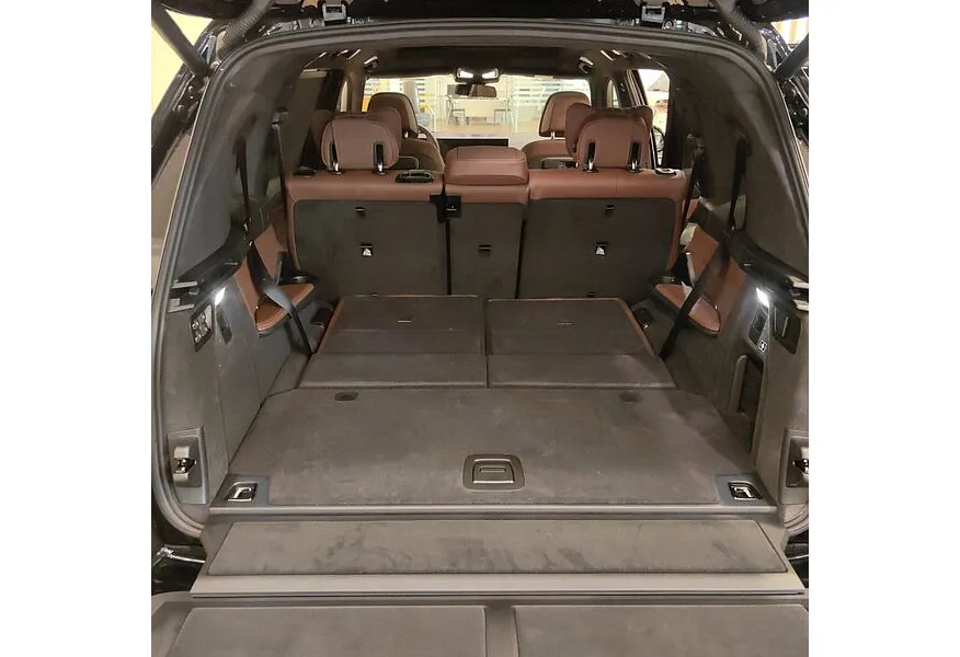 АВИЛОН - BMW X7 xDrive40d Steptronic (340 л.с.) Черный - slide 16