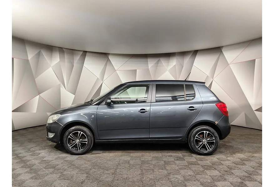 Skoda Fabia 1.2 MT (70 л.с.) Серый в АВИЛОН. Слайд №5